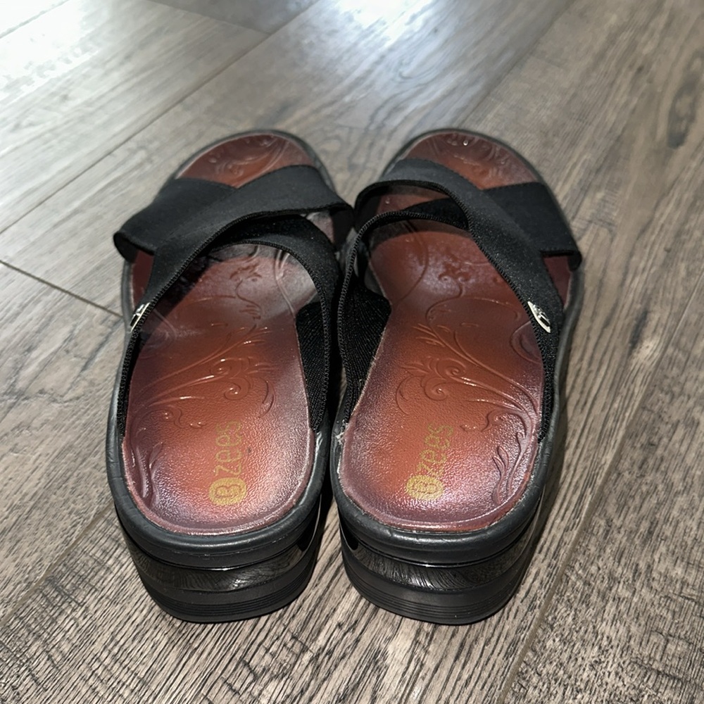 Bzees Desire Wedge Sandal Sz 8.5M - Picture 7 of 13
